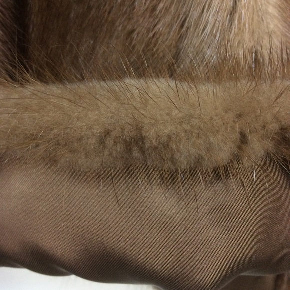 VTG WOMEN’S Light Brown Real MINK CAOT, Lined. - Picture 9 of 10